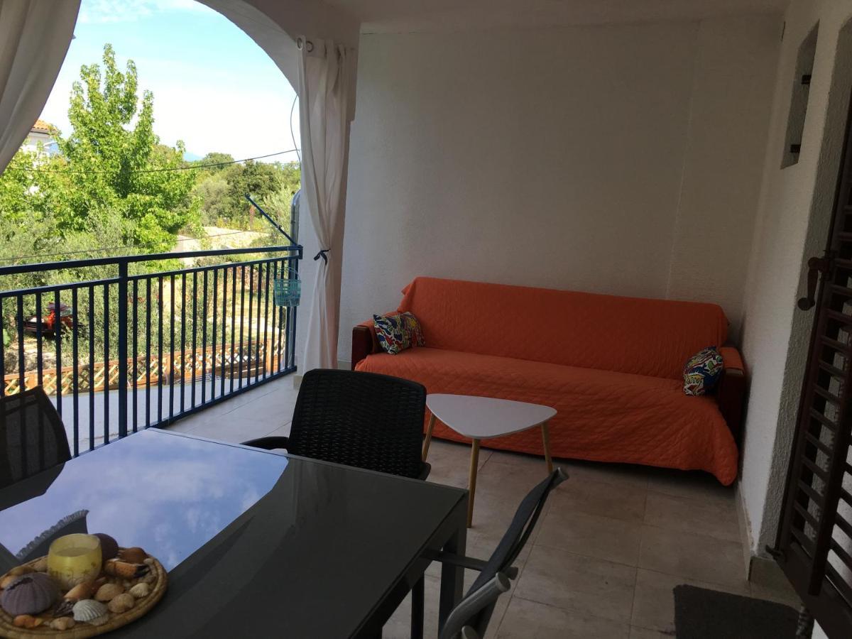 Apartmani Niessner Малинска Екстериор снимка