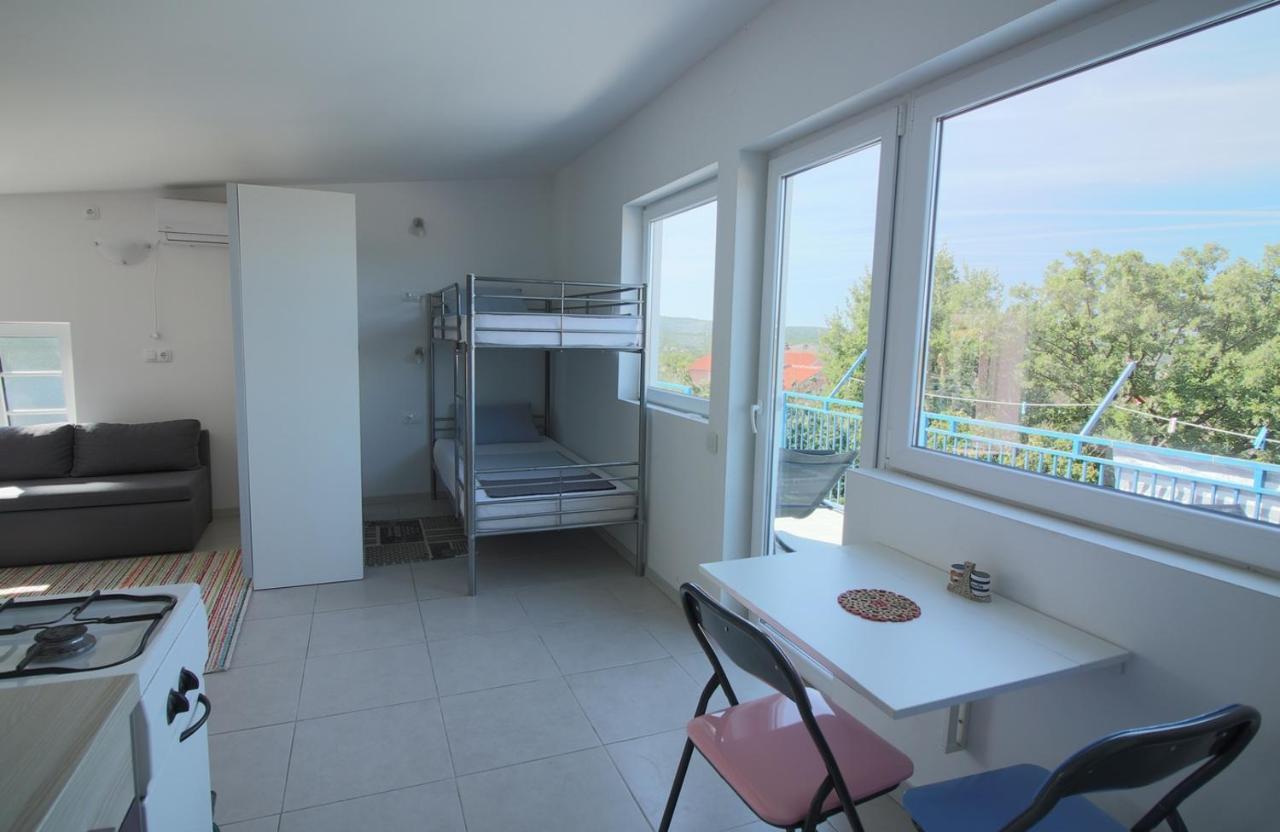 Apartmani Niessner Малинска Екстериор снимка